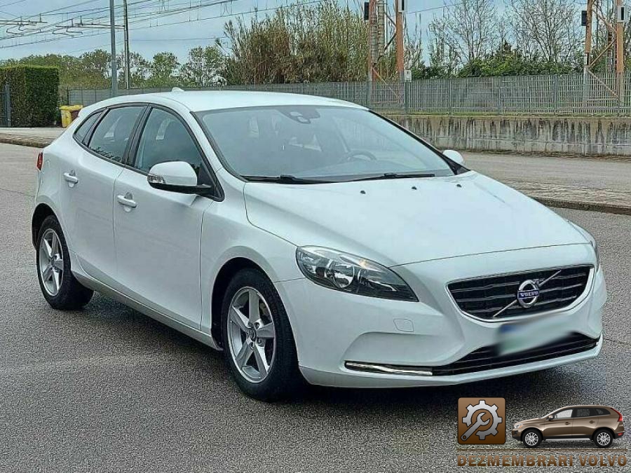 Airbaguri volvo v40 2005