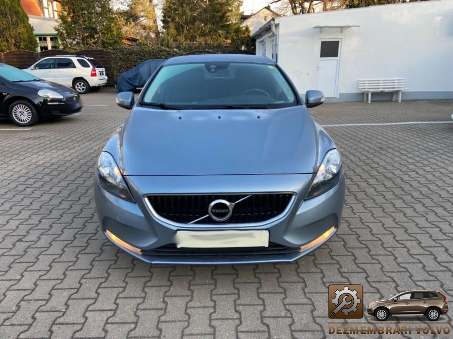 Arcuri volvo v40 2008