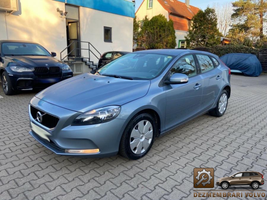 Arcuri volvo v40 2008