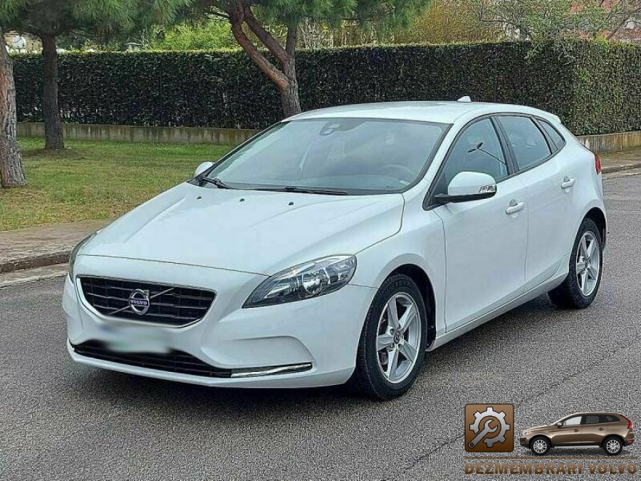 Carlig tractare volvo v40 2005